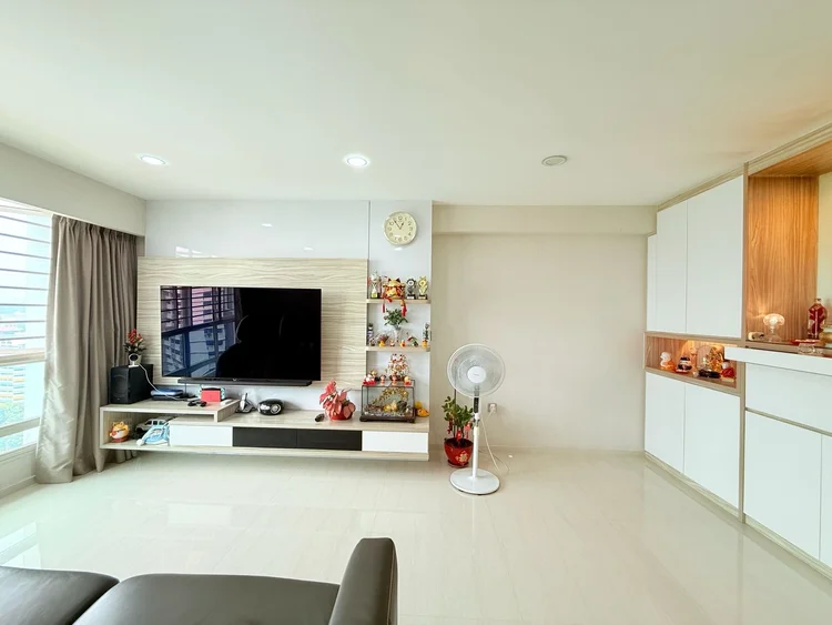 5-room HDB · 5PA sold at Blk 296C Bukit Batok Street 22, Bukit Batok, Singapore