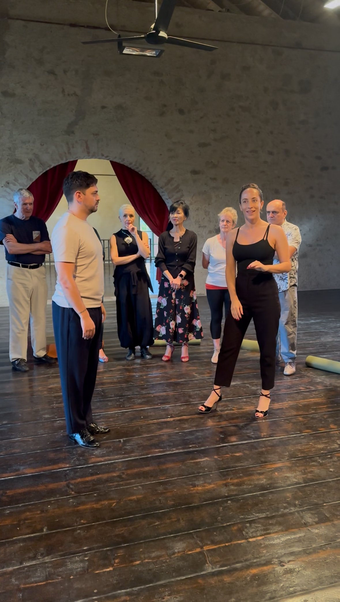 Letitia teaching during a Tango en el Alma retreat