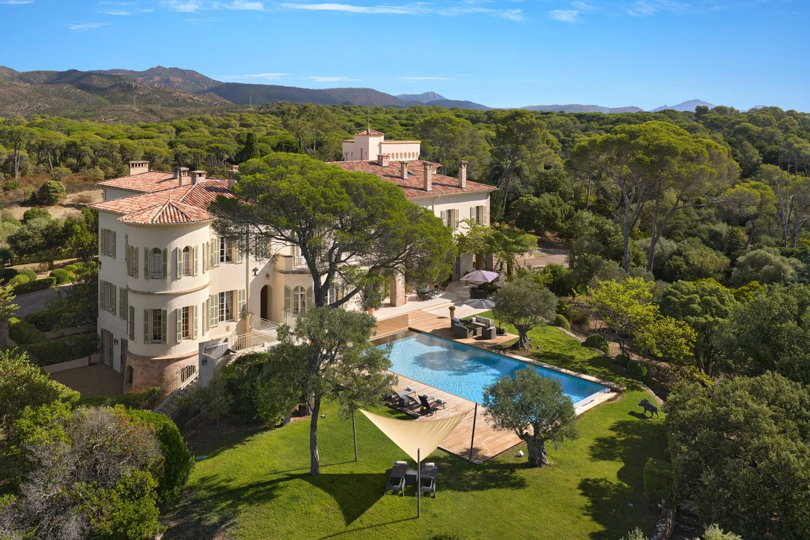 Château Lou Casteou