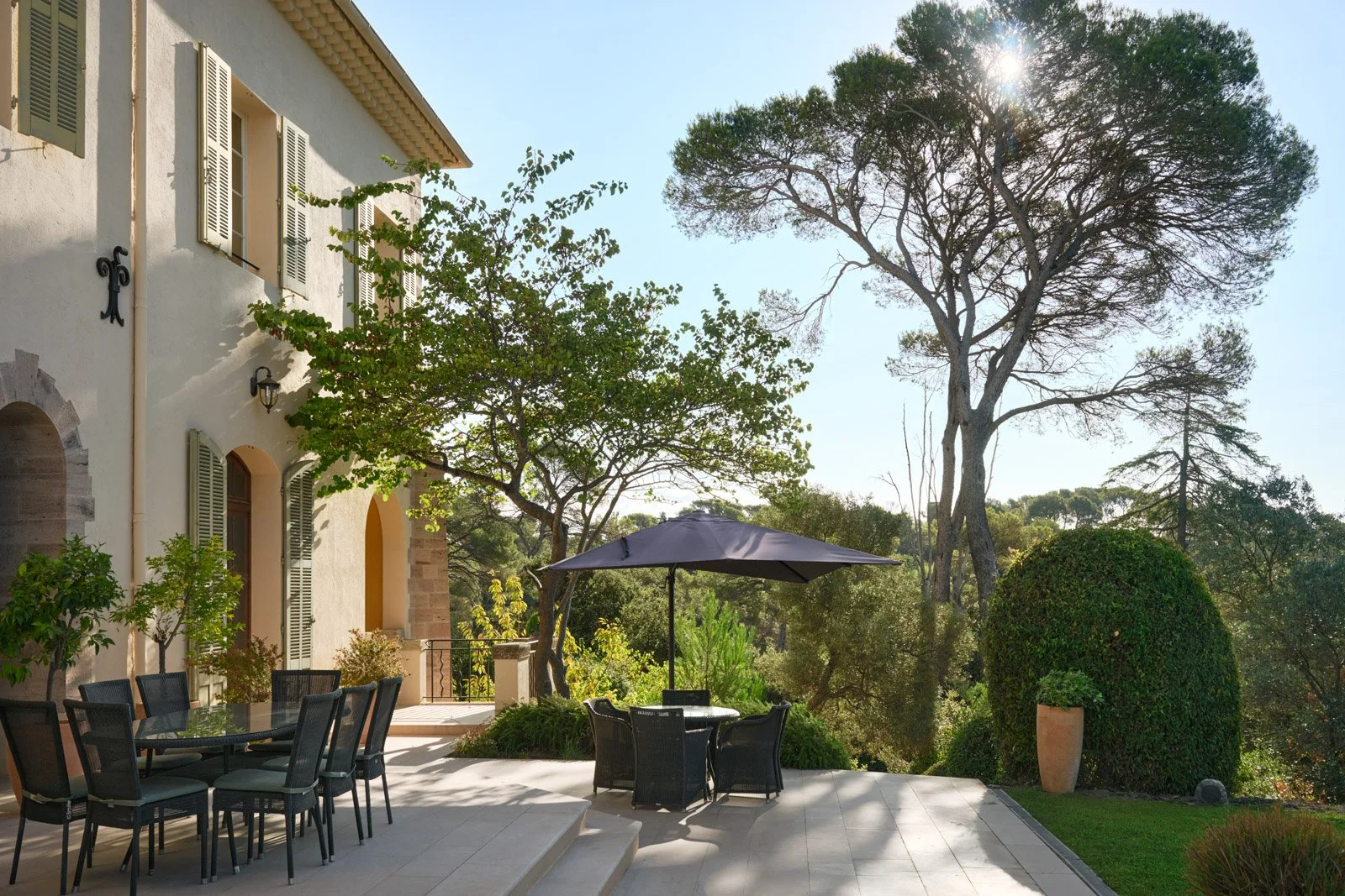 Garden paths at Lou Casteou