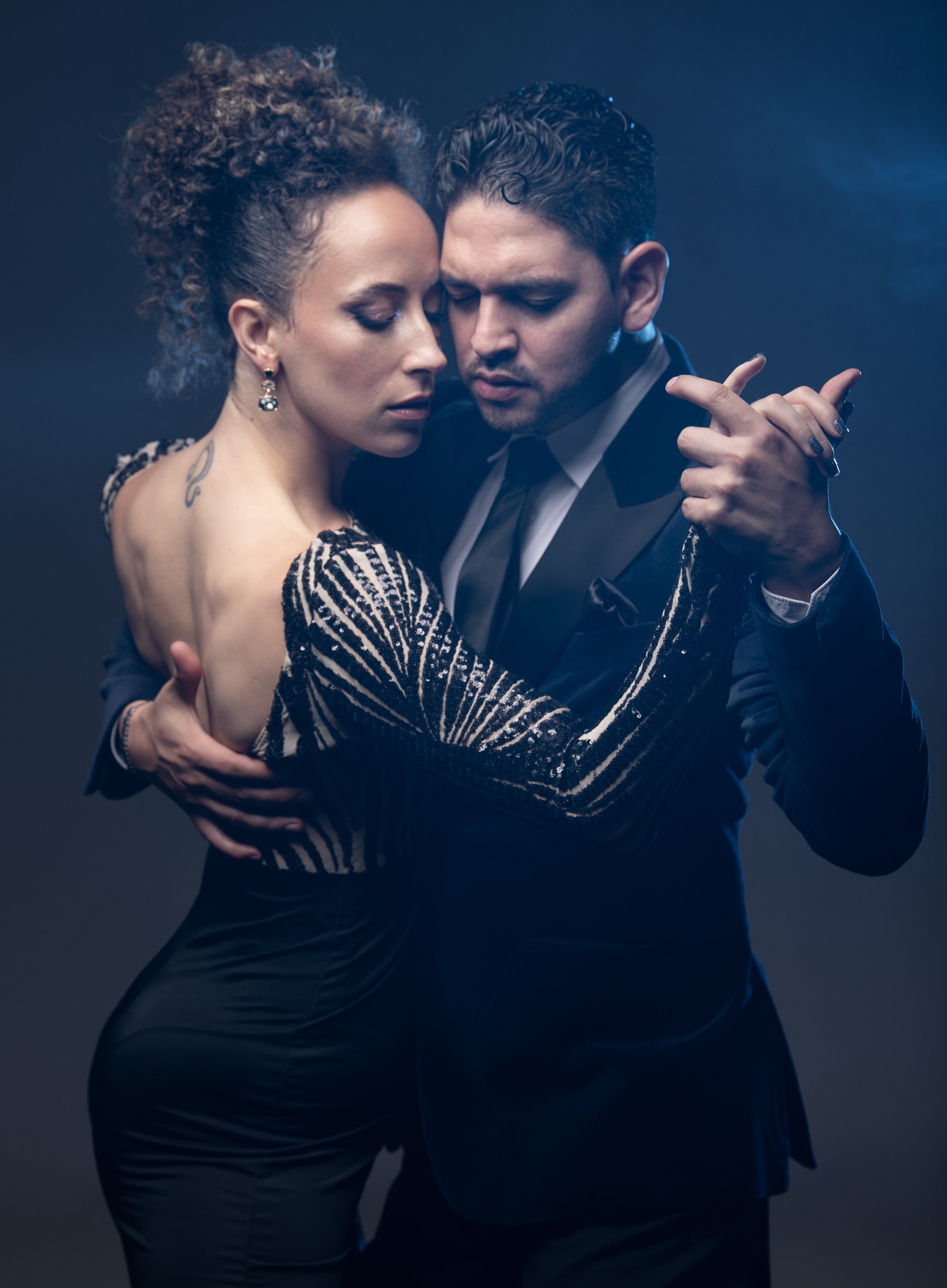 Argentine Tango social dance embrace for private Tango coaching in London