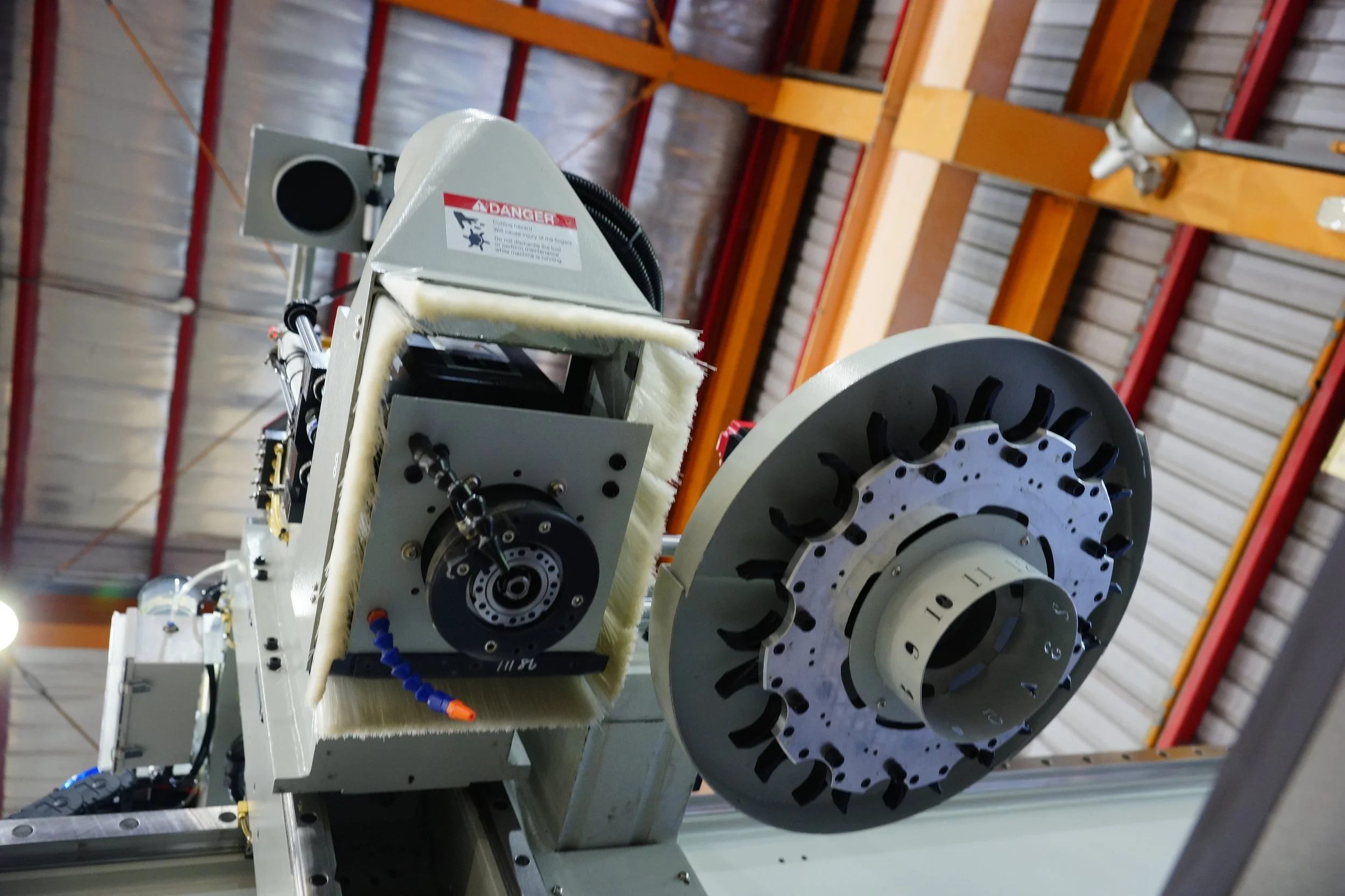 ANDIMAXX Series moving table 3-axis CNC machining center