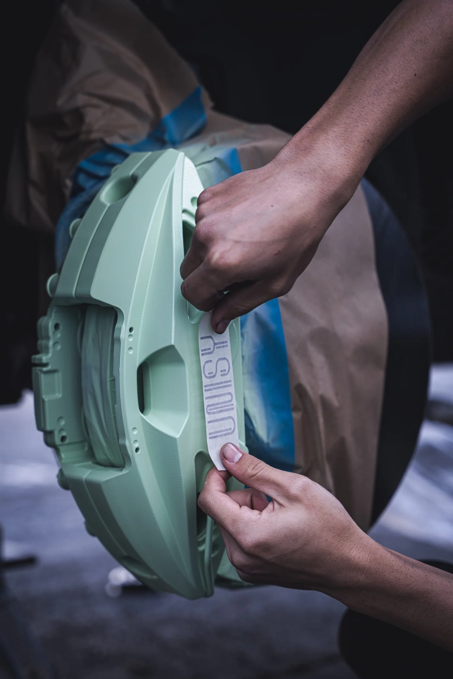 BMW M850i Brake Caliper Color Change after Brake Caliper Repaint, film-edge and surface-finish detail
