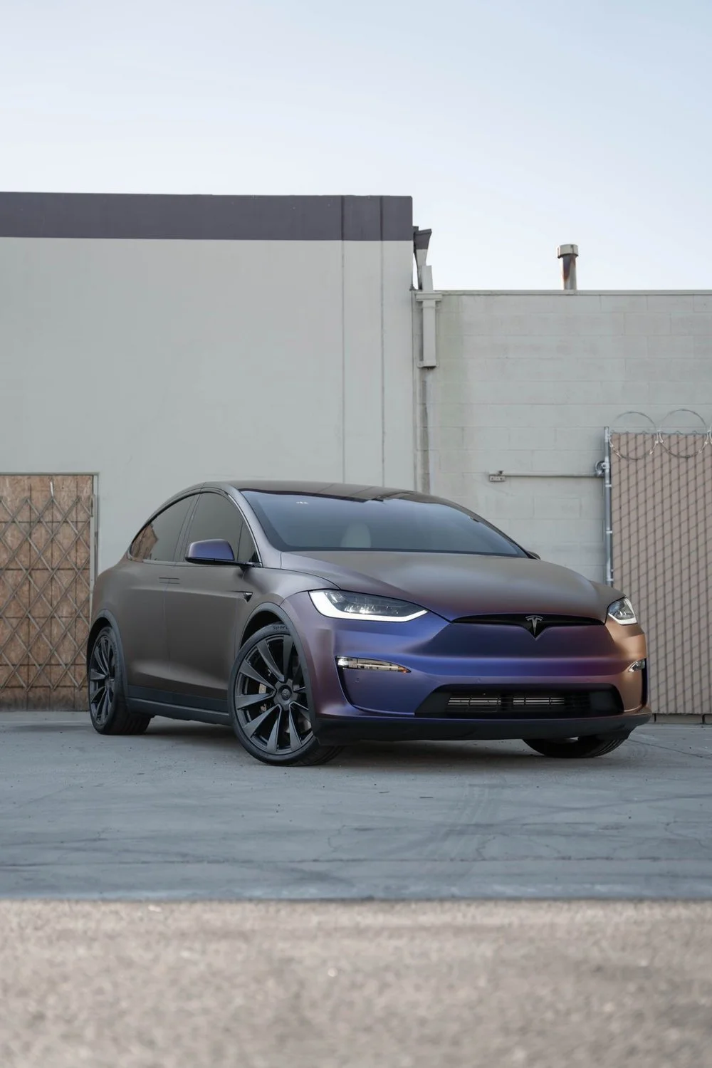 Tesla Model X AVERY SW 900 COLORFLOW Vinyl Wrap & XPEL XR Plus Window Tint — AVERY SW 900 COLORFLOW Vinyl Wrap · XPEL XR Plus Window Tint