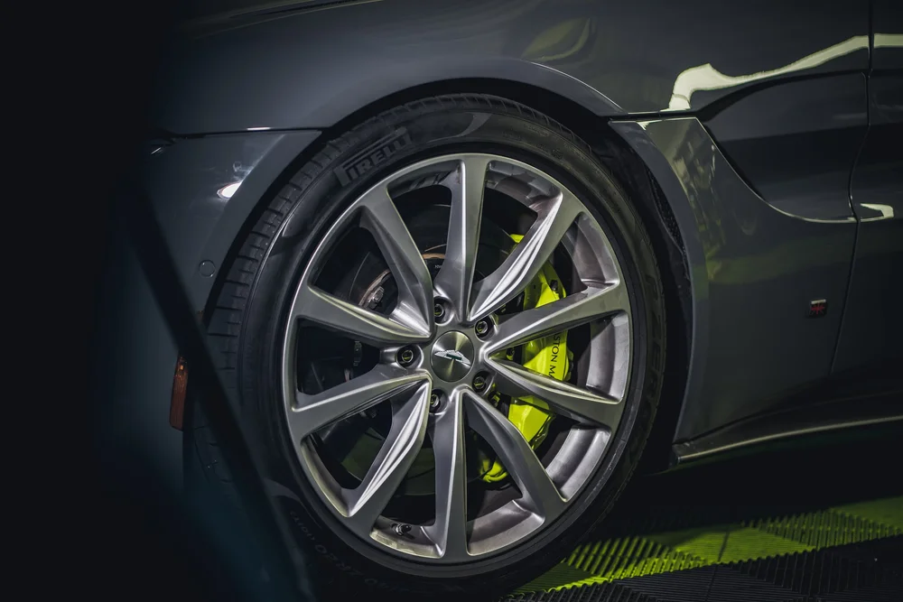 Horizontal Vantage wheel and fender detail showing the installed Acid Green brake caliper