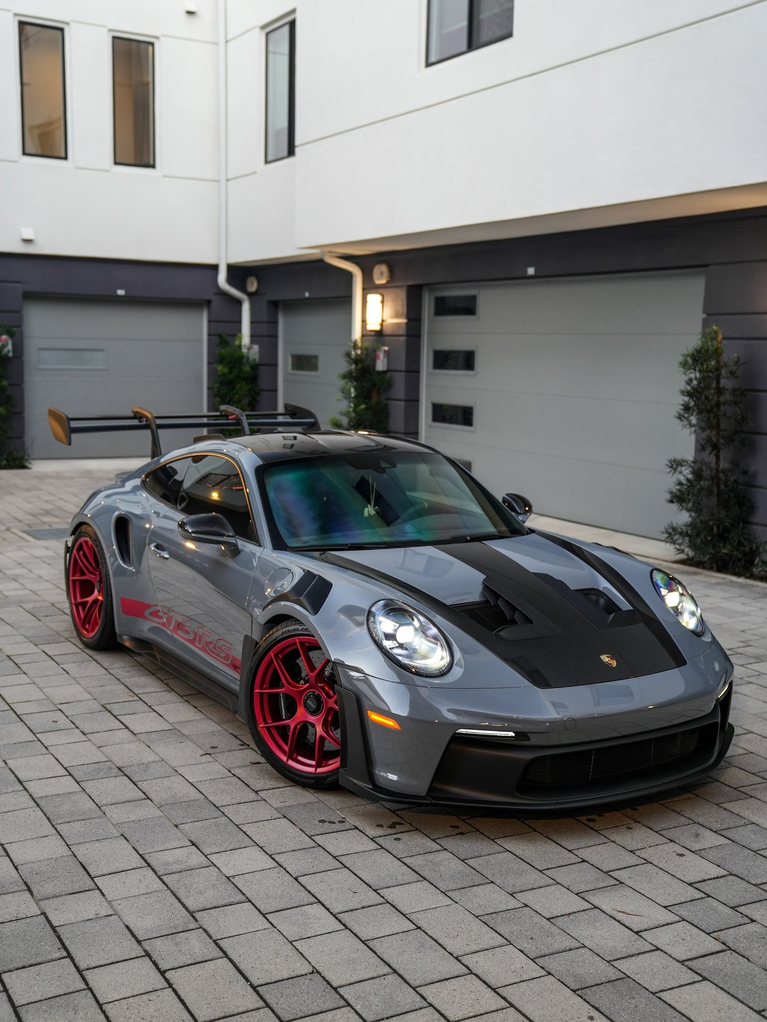 Porsche 911 GT3 RS after Detailing, front-right three-quarter view