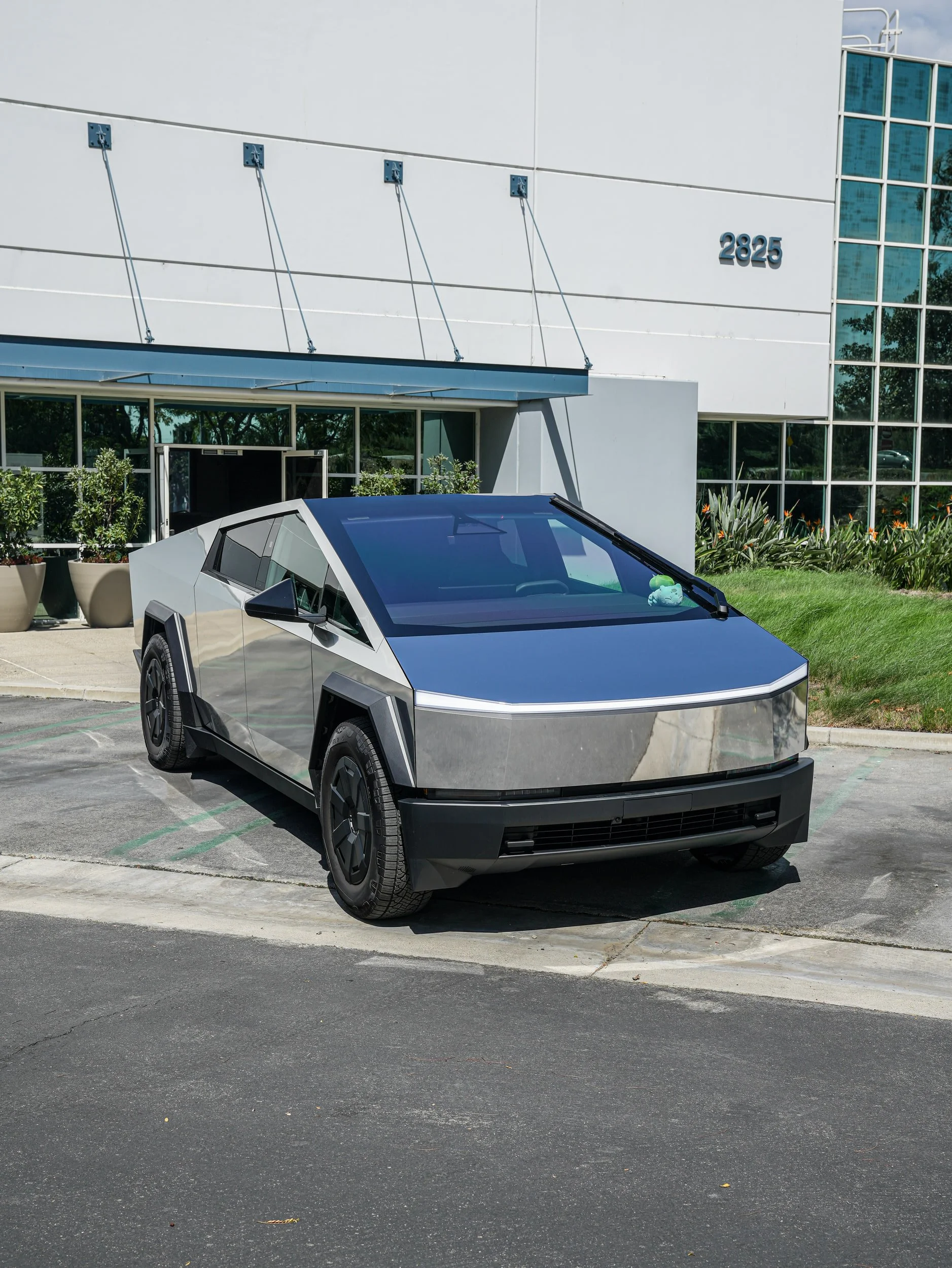 Tesla Cybertruck Chrome Vinyl Wrap — Vinyl Wrap