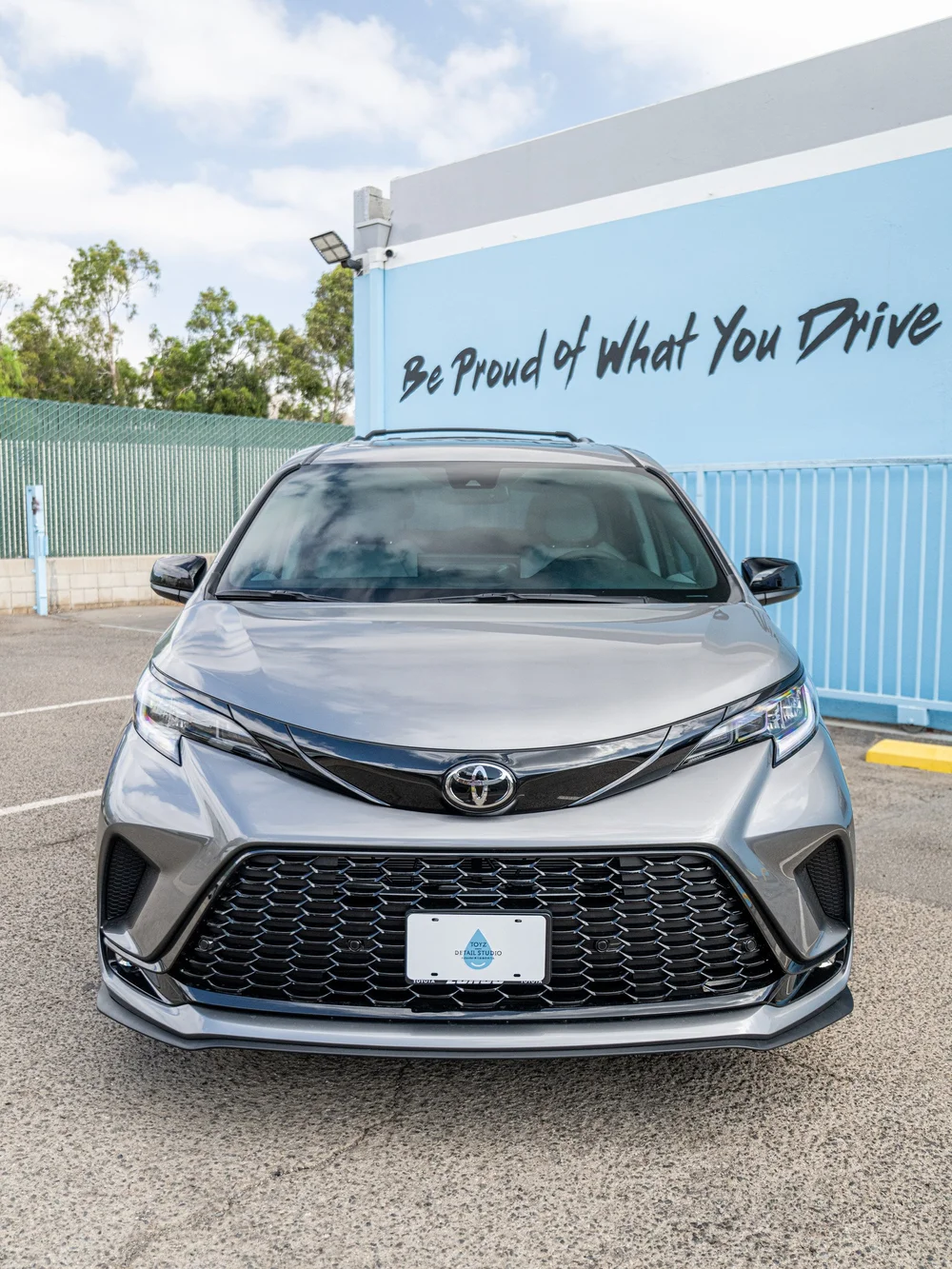 Straight front view of a 2026 Toyota Sienna XSE in Heavy Metal