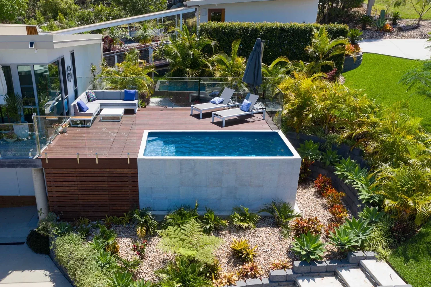 Mediterranean-style pool design