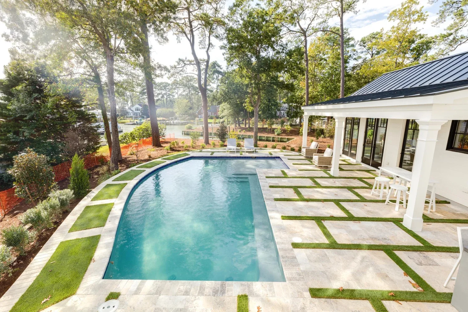 Concrete pool