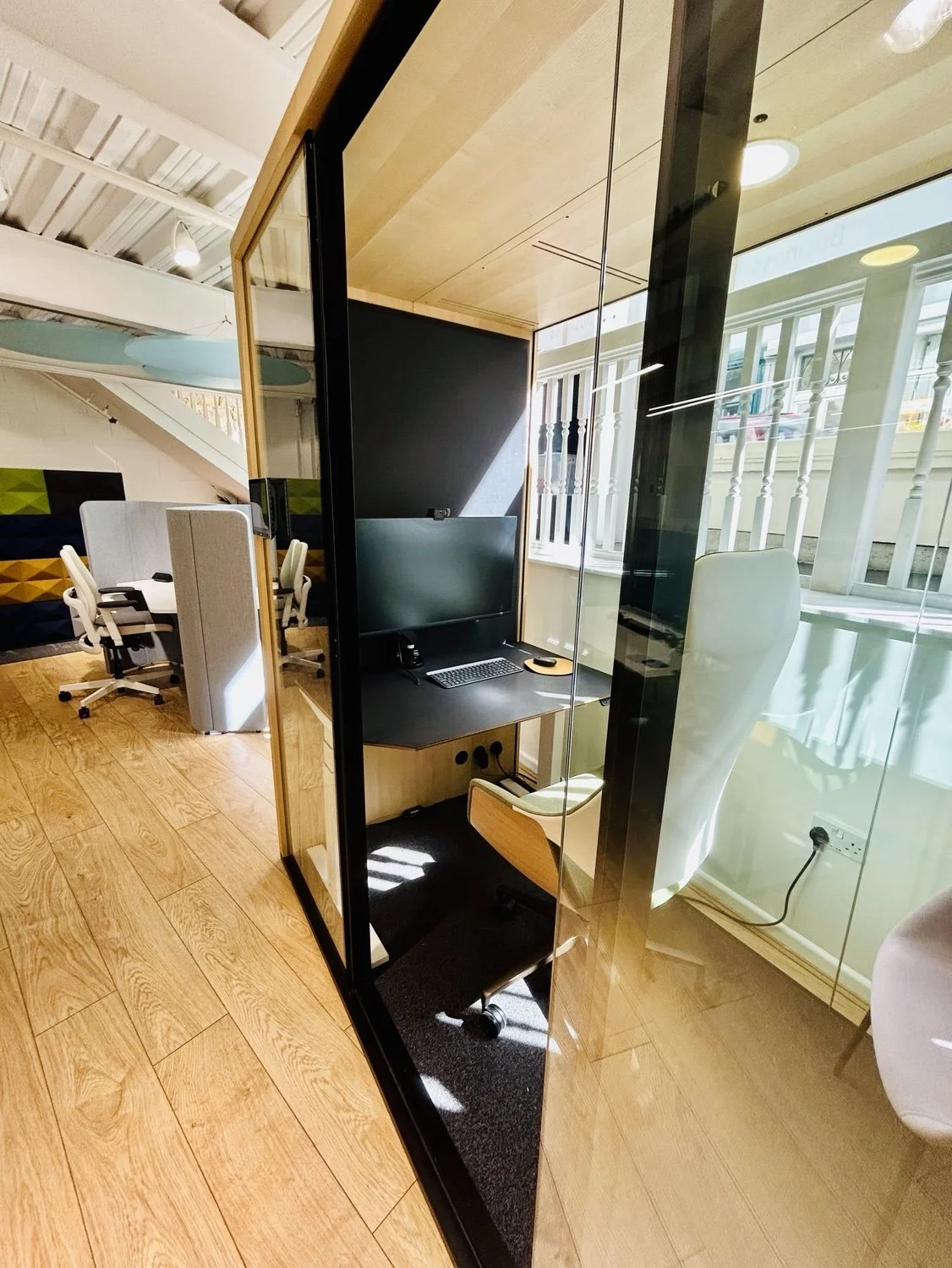 Taiga Concept Lohko Box 2 with an individual workstation inside