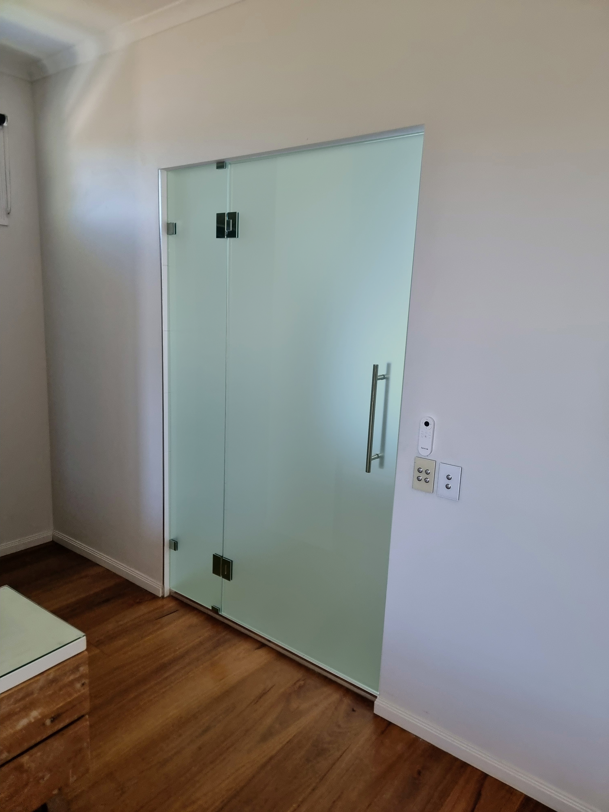 Acid Etched shower screen glass Sunshine Coast