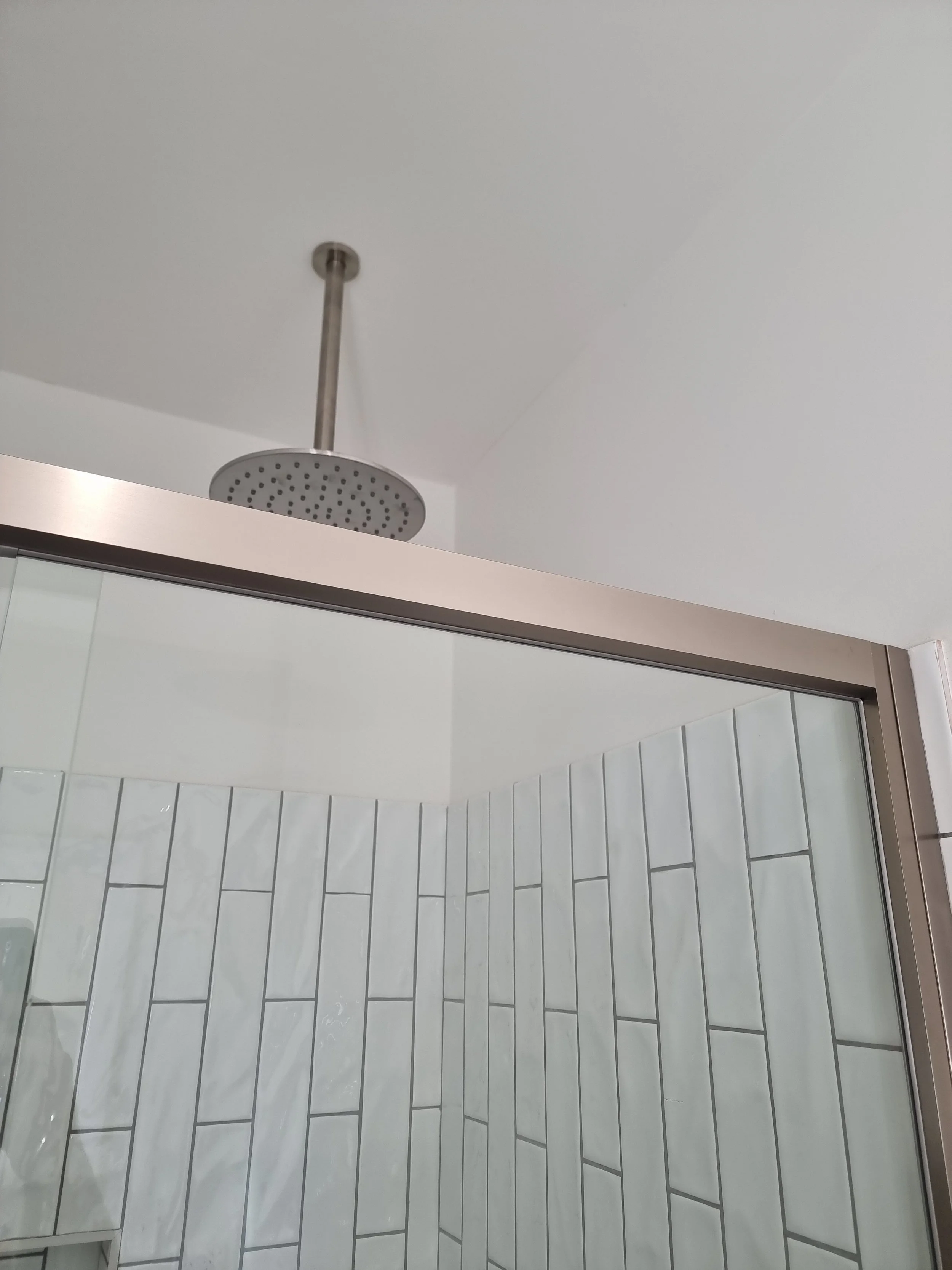 DB Glass semi-frameless shower screen installation