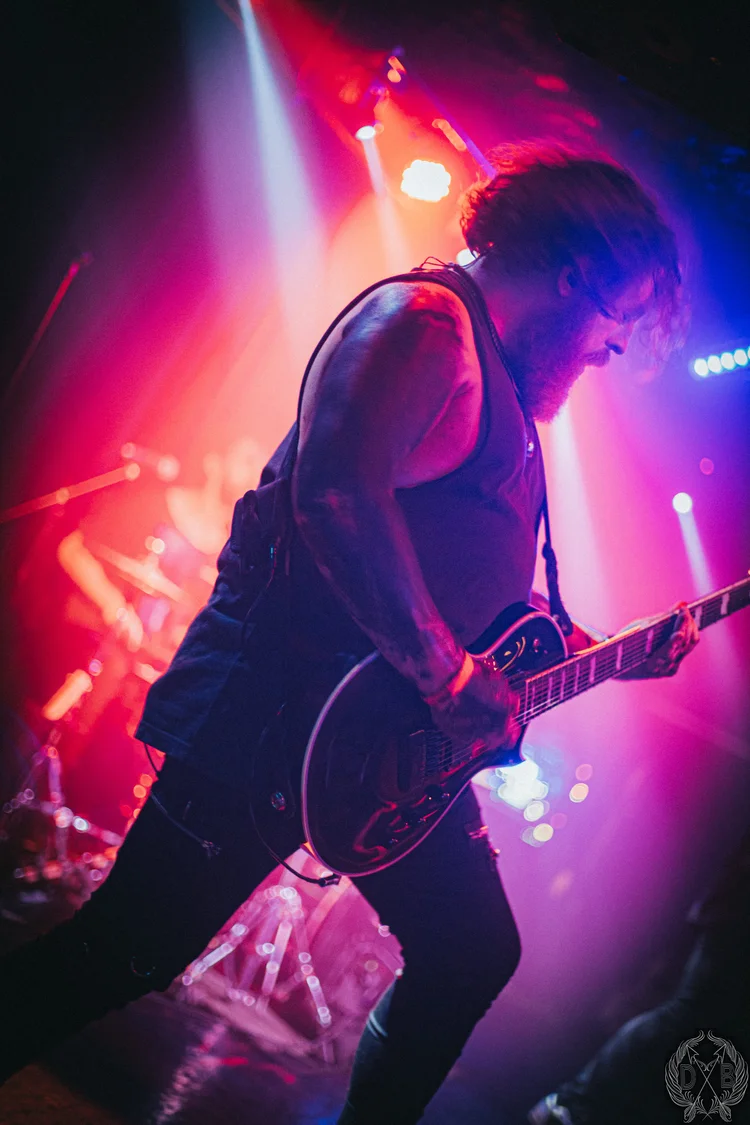 Parallels captured during a live concert performance