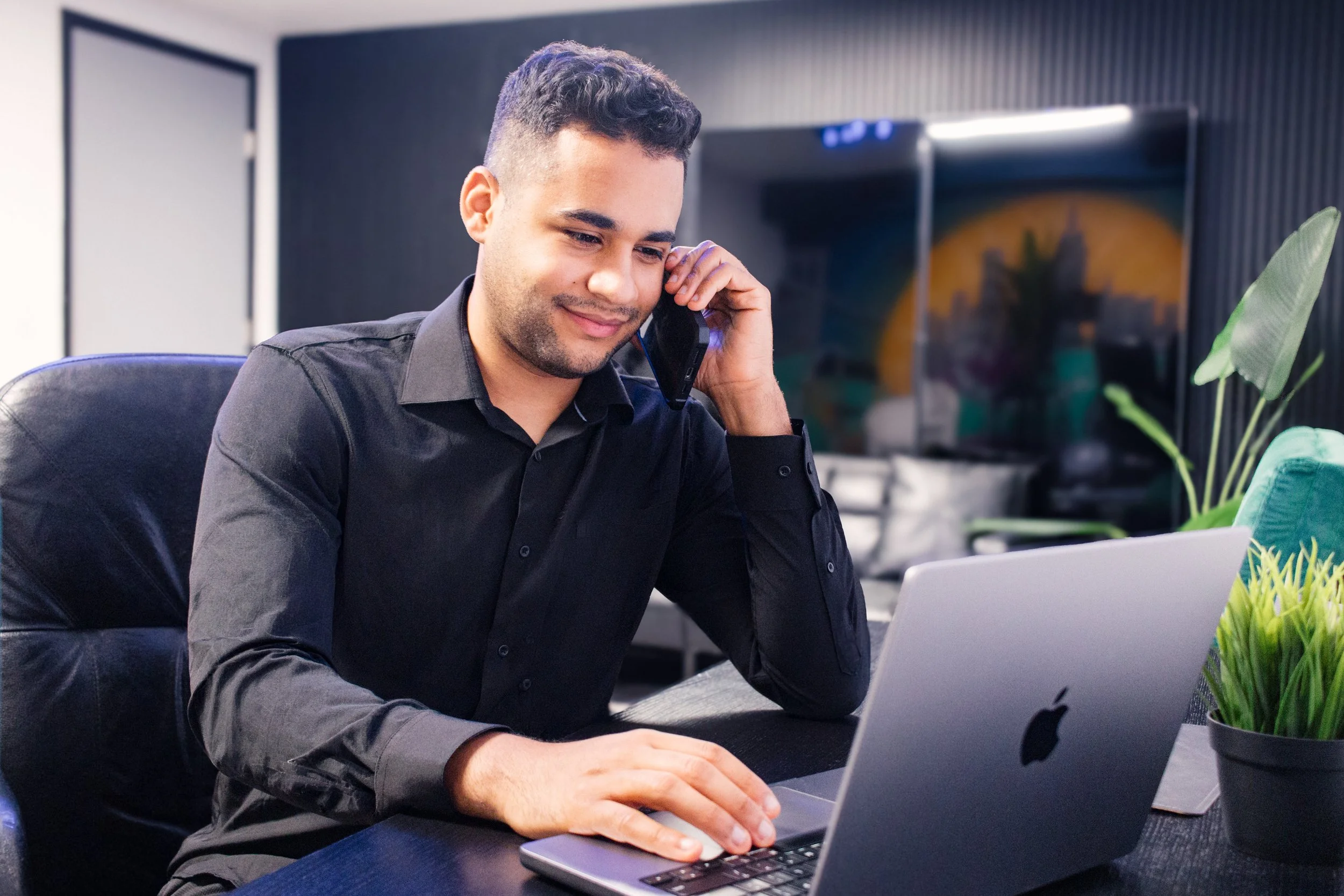 Groom-to-be on a discovery call with wedding DJ Joel Guerrero while planning his wedding