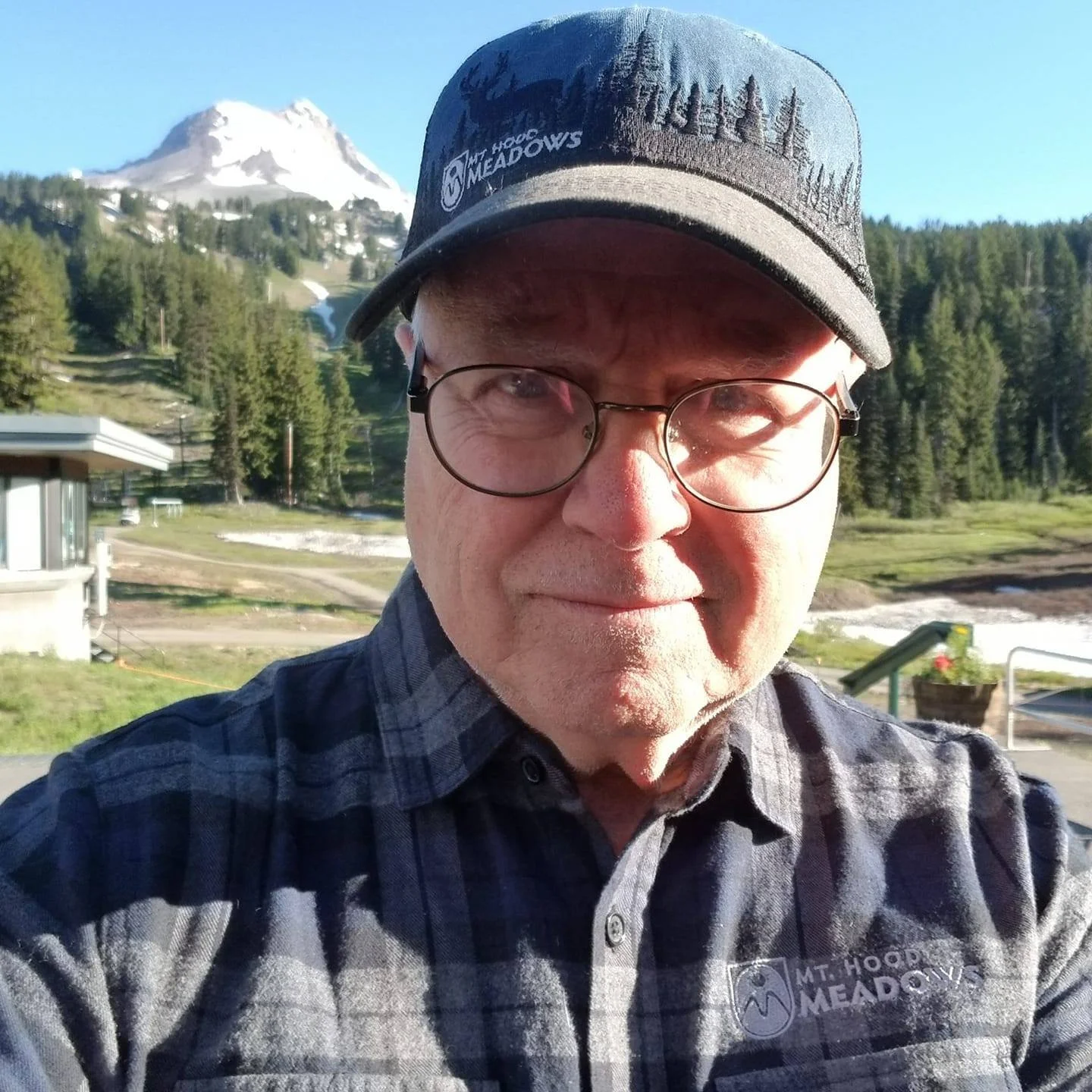 Dave Tragethon at Mt. Hood Meadows with Mt. Hood in the background