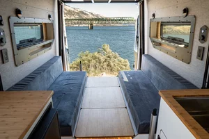 Van photo