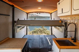 Van photo