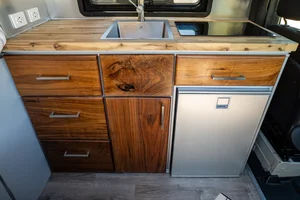 Van photo
