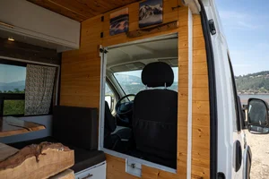 Van photo