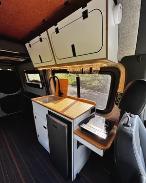 Van photo