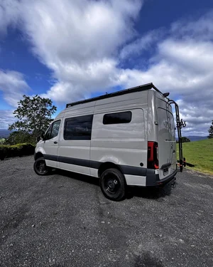 Van photo