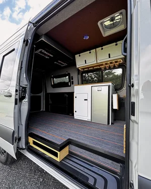 Van photo