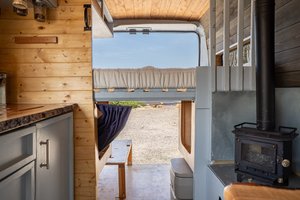 Van photo