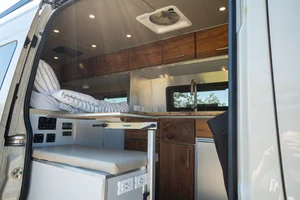 Van photo