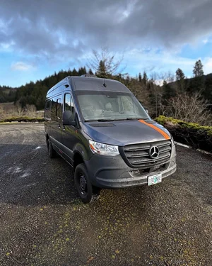 Van photo