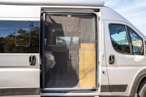 Van photo