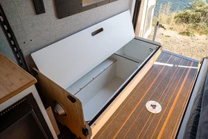 Van photo