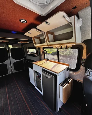 Van photo