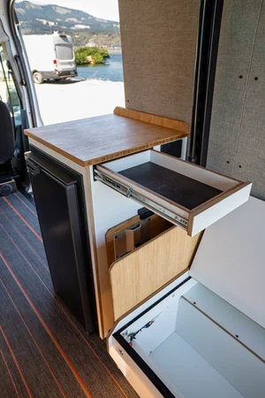 Van photo