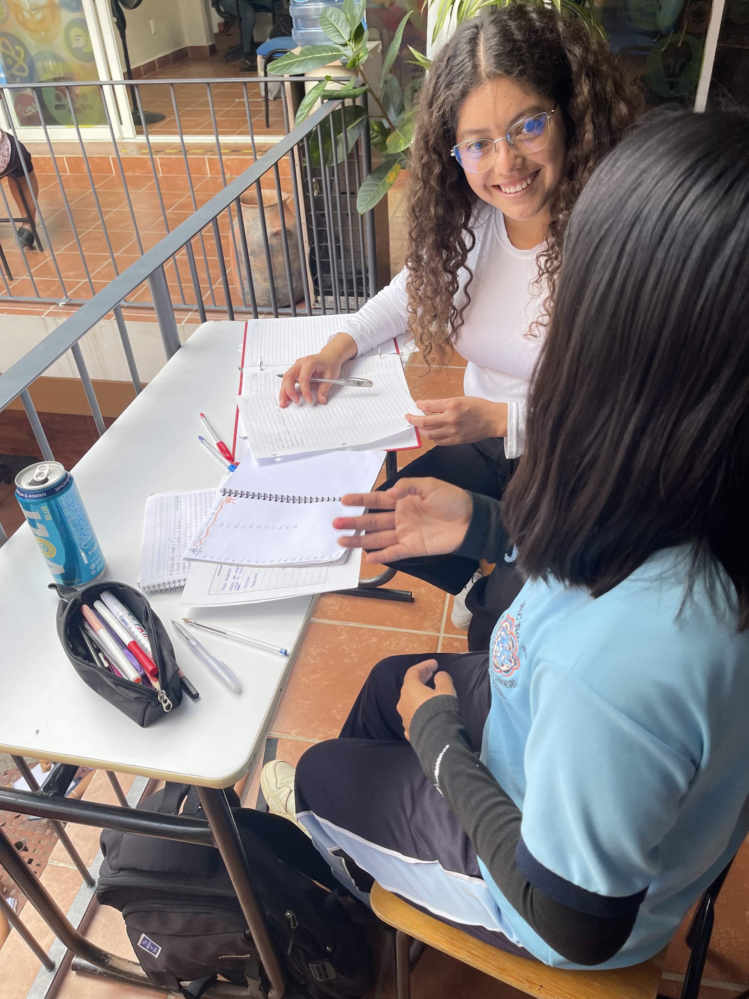 Tutoring session with students