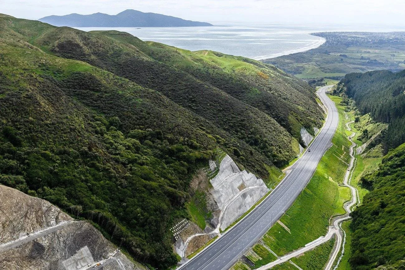 SH1, Transmission Gully and the Kāpiti Line