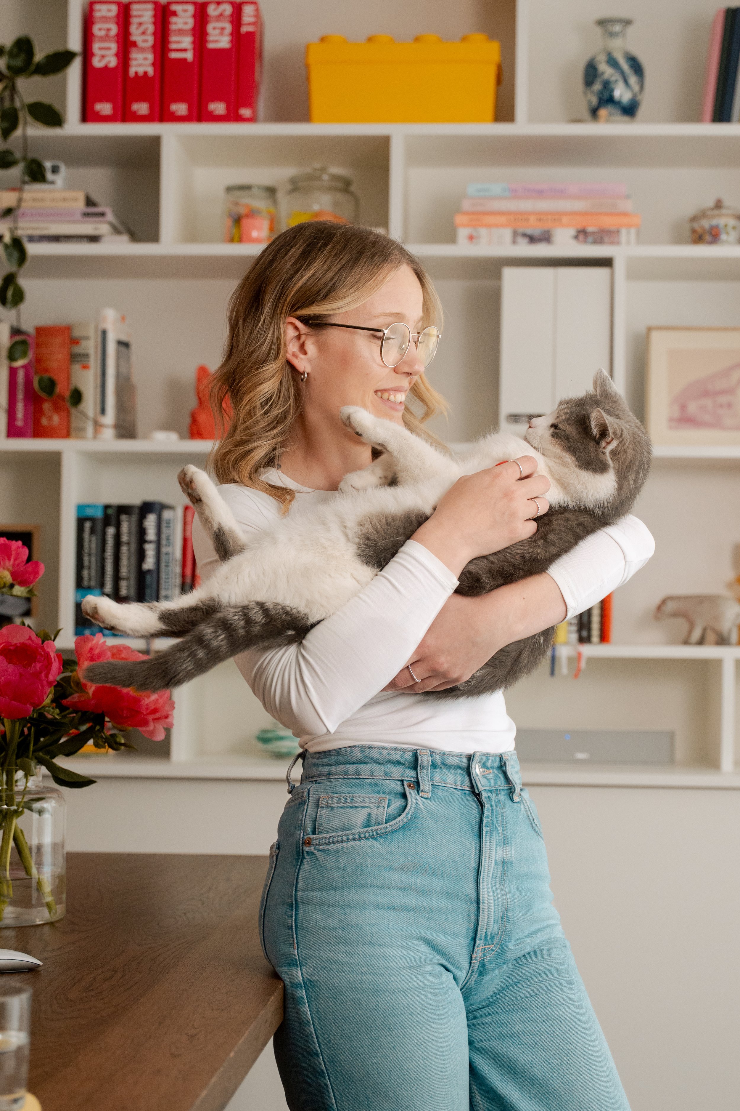 Anika mit Kater Vegas