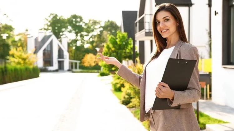 Real estate agent on camera