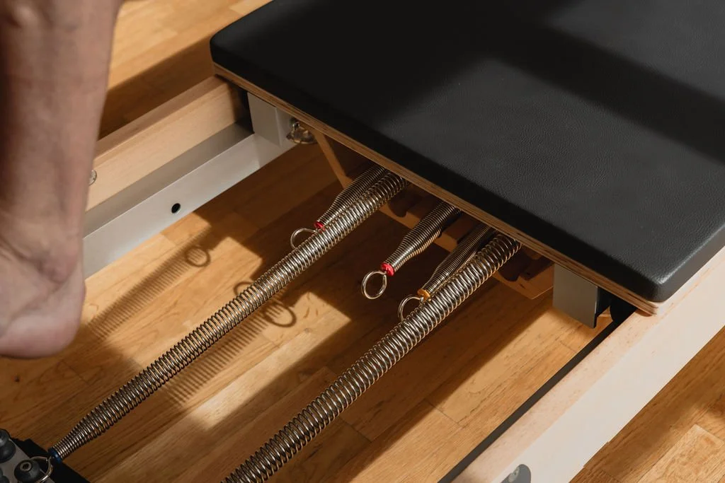 Close-up of the Reformer carriage and springs