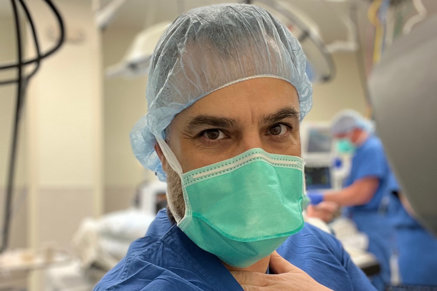 Dr. El Djouzi Consulting with Patient