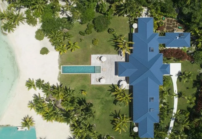 Villa conçue par nos architectes en harmonie avec la vision de luxe du projet et le milieu tropical de l’île