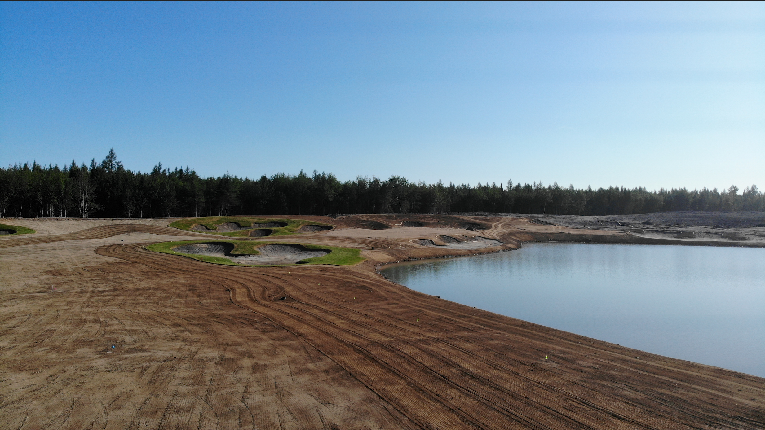 Trou no. 18 du Parcours Sud en construction