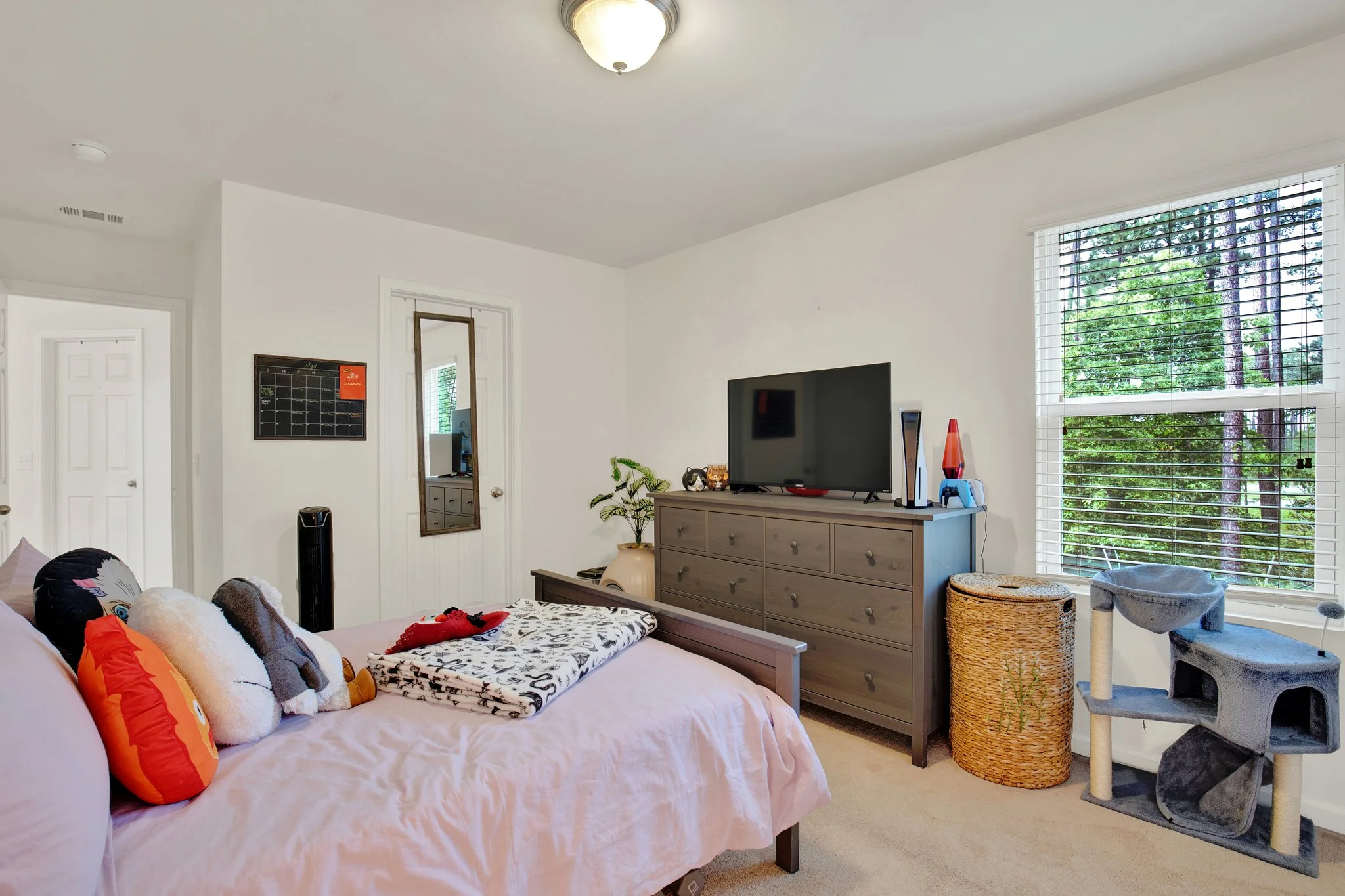 Bedroom that needs a quick reset