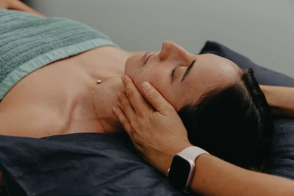 Signs Your Skin Condition May Have Internal Drivers