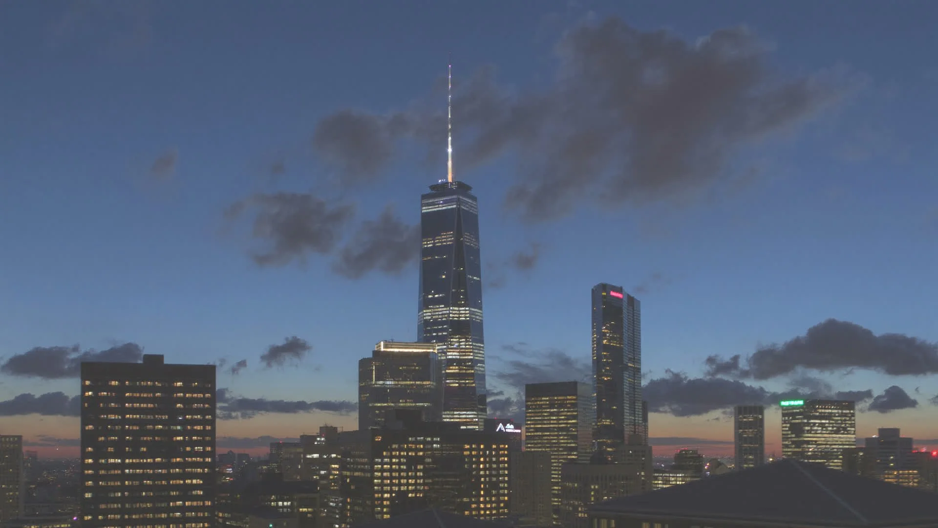 Downtown St Louis skyline at dusk