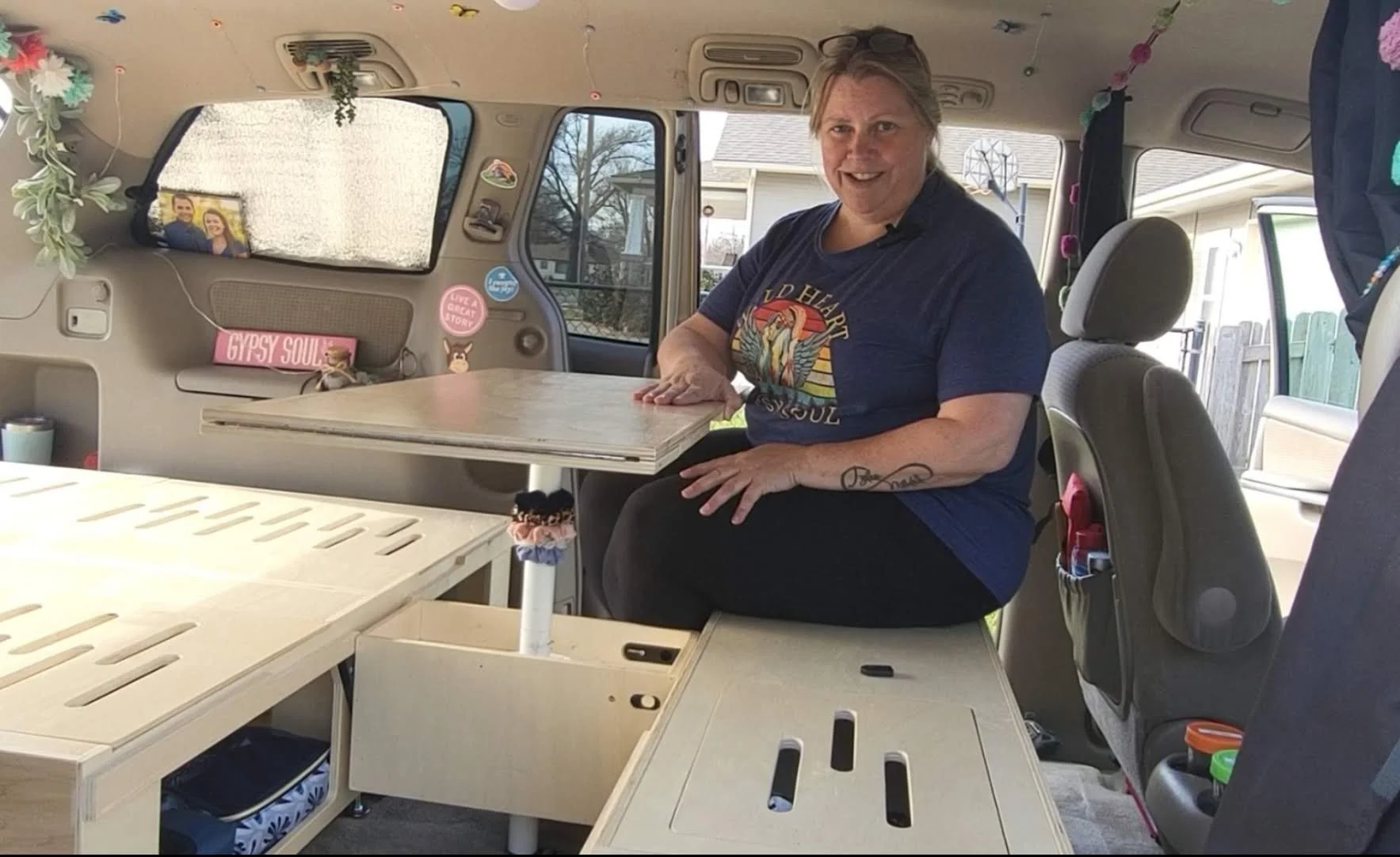 Roadloft minivan kit set up in table mode