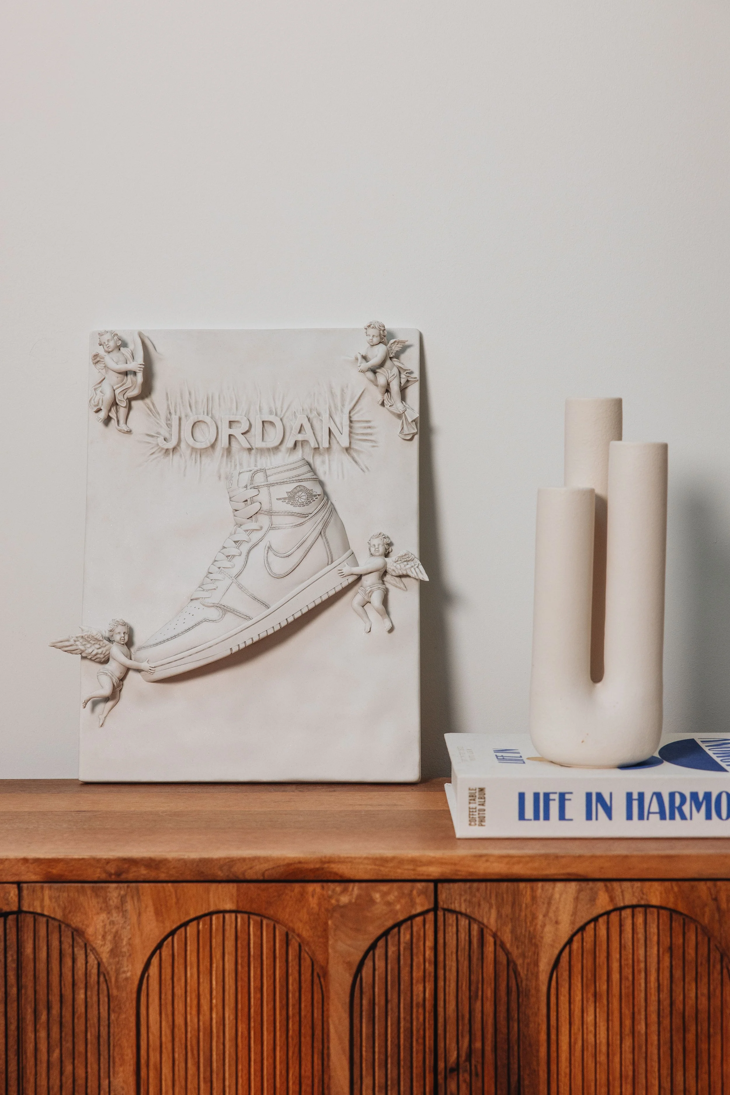 divine sole plaque image