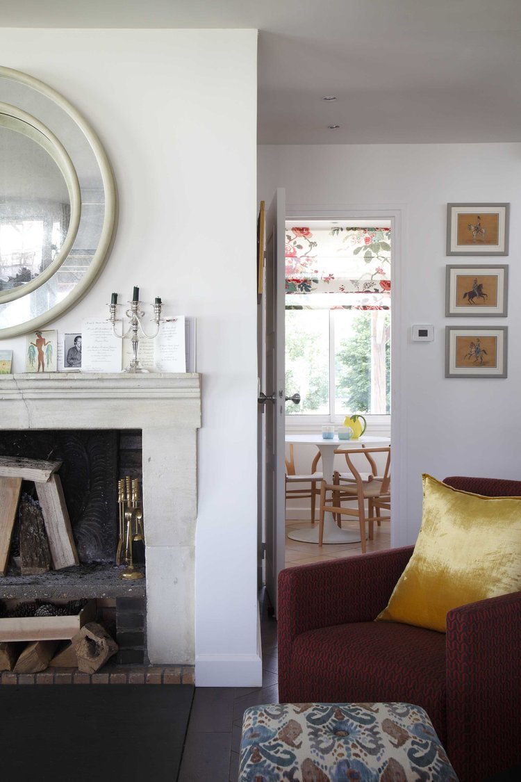 Sitting room with view of kitchen