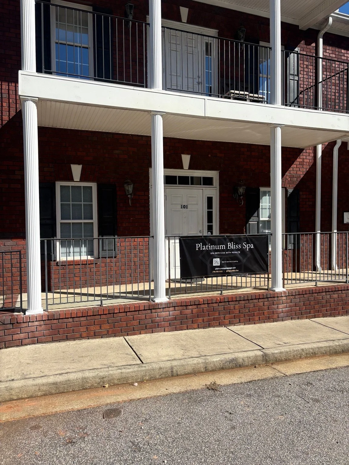 Platinum Bliss Spa building in Watkinsville and Oconee County
