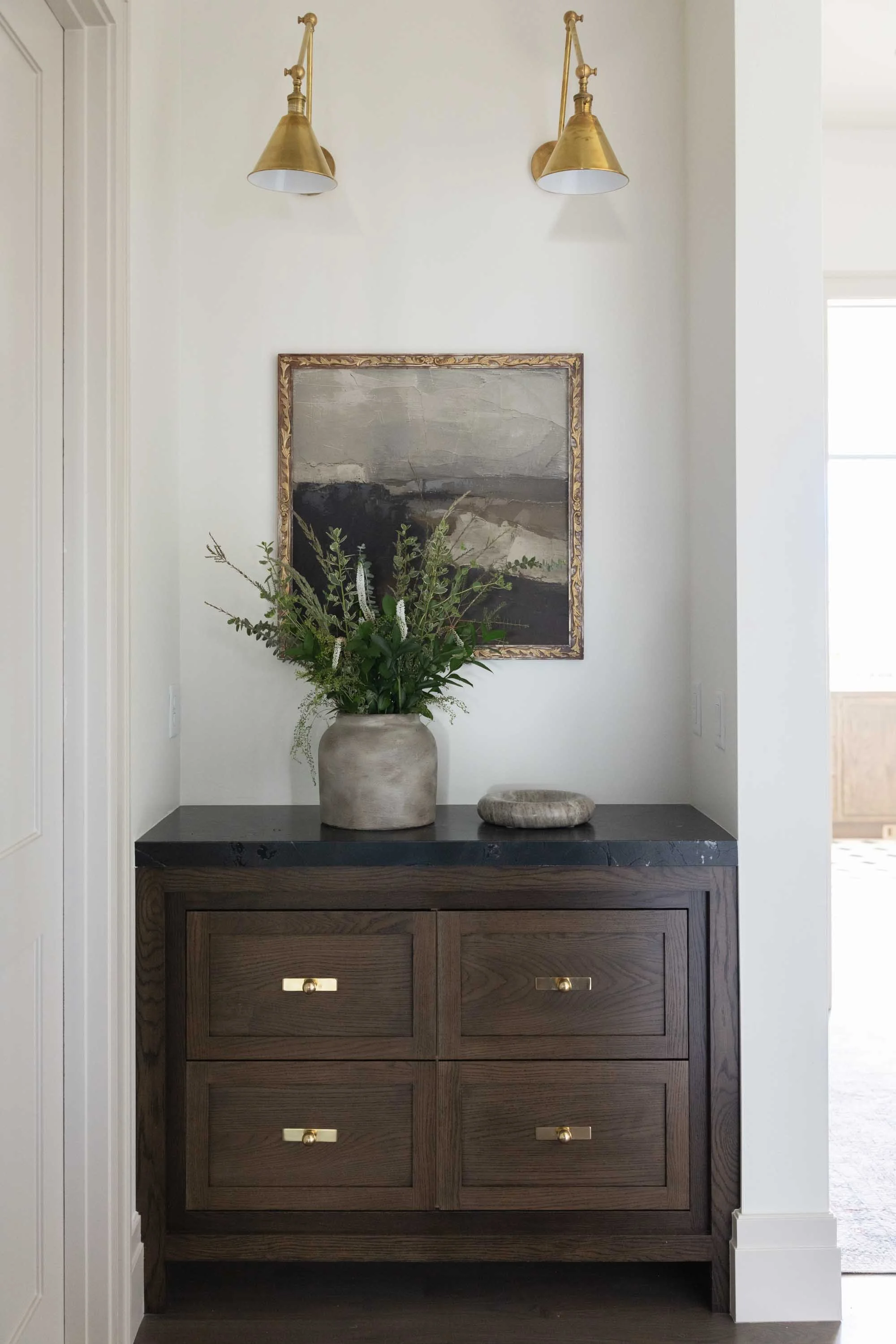 Drop zone console with art